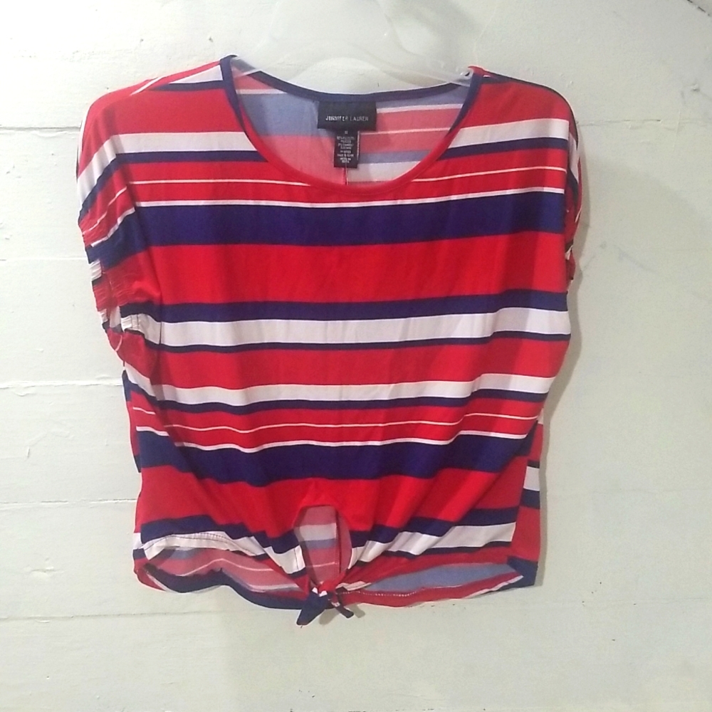 NWOT WOMANS JENNIFER LAUREN SHIRT